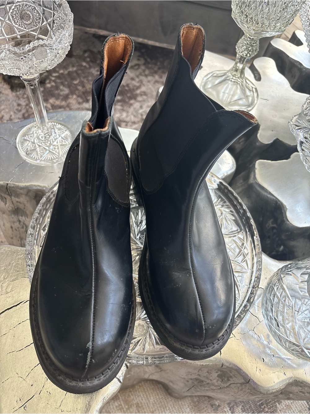 John Fluevog designer collectors boots size 9 like new black leather